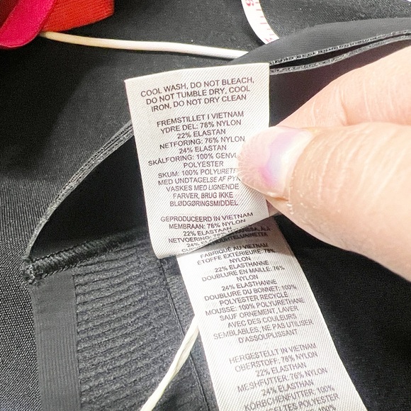 Gymshark cross back black womens adjustable strap sports bra new - Picture 12 of 12